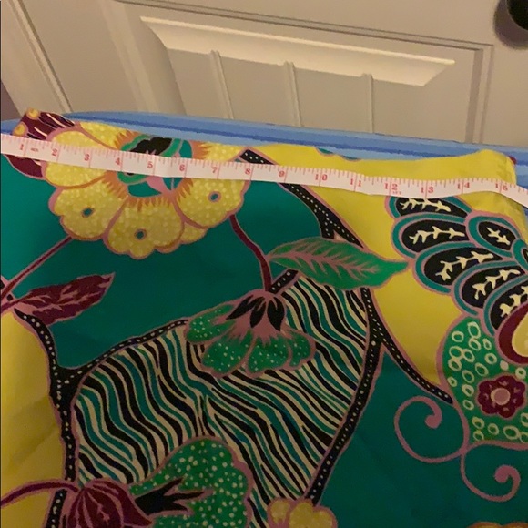 Spaghetti strap sequined  top. Floral mini skirt - Picture 6 of 7